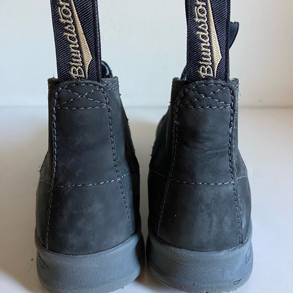 Blundstone 587 Dark Gray Classic Chelsea Boots View 5